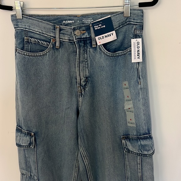 Old Navy Extra High-Rise Sky-Hi Wide Leg Size 4 - Picture 3 of 5